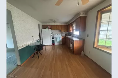 2501 W 40th Street, Lorain, OH 44053 - Photo 9