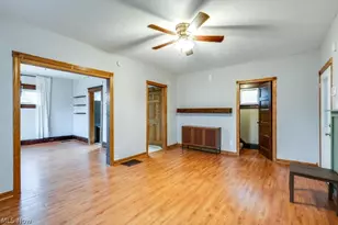 3027 Glen Pl NW, Canton, OH 44708 - Photo 9