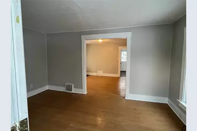 384 W Bartges Street, Akron, OH 44307 - Photo 3