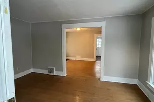 384 W Bartges St, Akron, OH 44307 - Photo 3