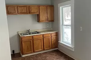 384 W Bartges St, Akron, OH 44307 - Photo 7