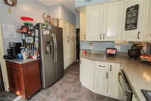 4040 Broadway, Lorain, OH 44052 - Photo 11