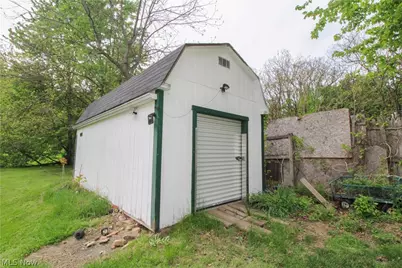 4040 Broadway, Lorain, OH 44052 - Photo 41