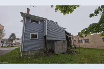 1934 E Midlothian Boulevard, Youngstown, OH 44502 - Photo 5