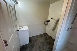 325 E High St, Leetonia, OH 44431 - Photo 21