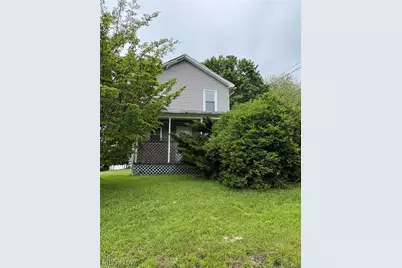 325 E High Street, Leetonia, OH 44431 - Photo 1