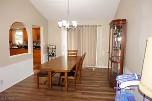 28096 Edgepark Dr, North Olmsted, OH 44070 - Photo 7