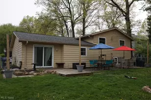 28096 Edgepark Dr, North Olmsted, OH 44070 - Photo 25