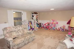 28096 Edgepark Dr, North Olmsted, OH 44070 - Photo 21