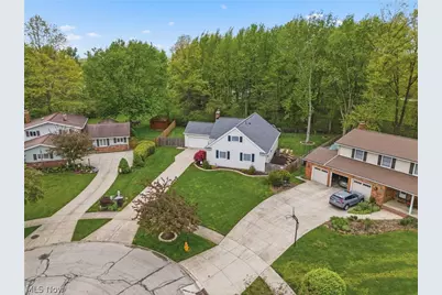 29575 Dorchester Drive, North Olmsted, OH 44070 - Photo 3