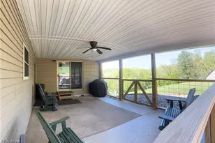 165 Wynnwood Dr, Marietta, OH 45750 - Photo 9