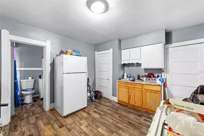 122 Elbe Street, Elyria, OH 44035 - Photo 9