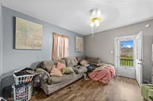 122 Elbe St, Elyria, OH 44035 - Photo 3