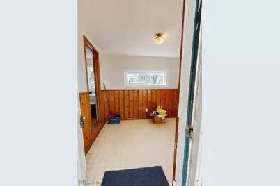 1015 Westshore Drive, Ashtabula, OH 44004 - Photo 9