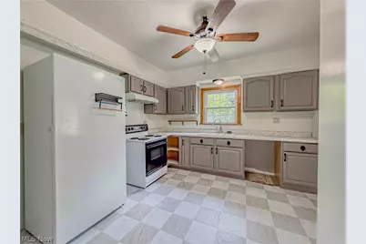 389 High Street, Wadsworth, OH 44281 - Photo 13