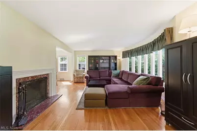 21012 Halburton Road, Beachwood, OH 44122 - Photo 9