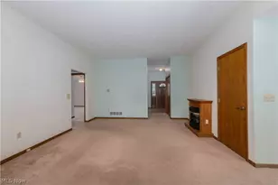 735 Beverly Ave, Canal Fulton, OH 44614 - Photo 9