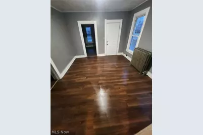 407 W 22nd Street, Lorain, OH 44052 - Photo 3
