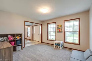 4138 Whispering Springs Ln, Mogadore, OH 44260 - Photo 7