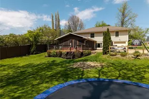 3998 Highland Dr, Mogadore, OH 44260 - Photo 15