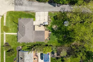 3998 Highland Dr, Mogadore, OH 44260 - Photo 17