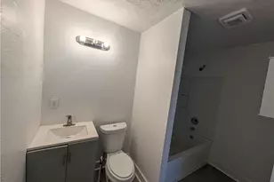 1339 Washington Ave, Lorain, OH 44052 - Photo 5