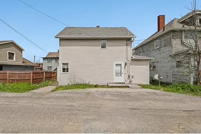 421 S Park Avenue, Alliance, OH 44601 - Photo 1