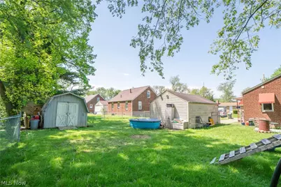 462 Fenton Avenue NE, Canton, OH 44704 - Photo 25