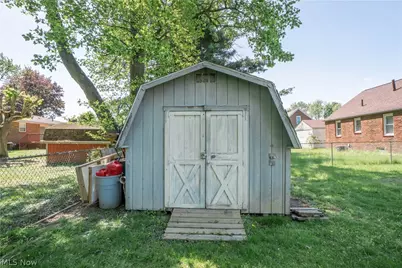 462 Fenton Avenue NE, Canton, OH 44704 - Photo 23