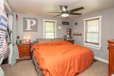 462 Fenton Avenue NE, Canton, OH 44704 - Photo 13