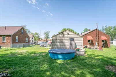 462 Fenton Avenue NE, Canton, OH 44704 - Photo 21