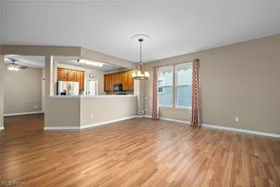 9428 Drury Way, North Ridgeville, OH 44039 - Photo 11