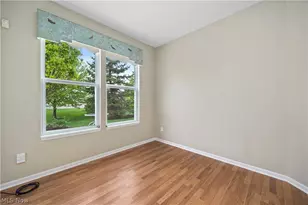 9428 Drury Way, North Ridgeville, OH 44039 - Photo 13
