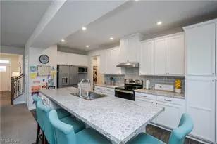 2735 Forestview St NE, Canton, OH 44721 - Photo 9
