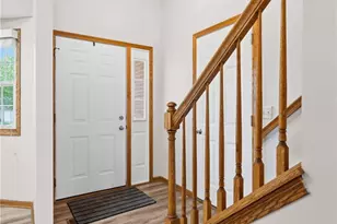 2423 Charing Cross Rd NW, Canton, OH 44708 - Photo 5
