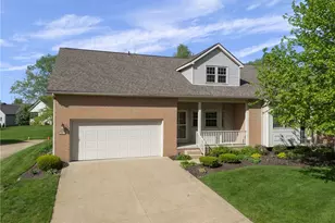 2423 Charing Cross Rd NW, Canton, OH 44708 - Photo 3
