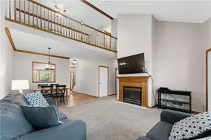 2423 Charing Cross Rd NW, Canton, OH 44708 - Photo 15