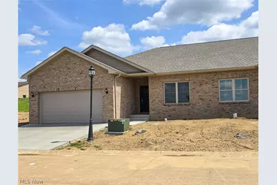 49101 Fairway, East Liverpool, OH 43920 - Photo 1