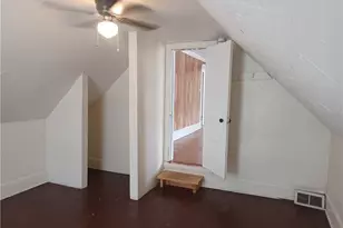 1639 Wellington Ave, Youngstown, OH 44509 - Photo 11