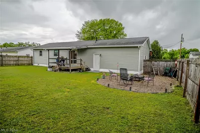 373 Lincoln Drive, Mineral Wells, WV 26150 - Photo 9