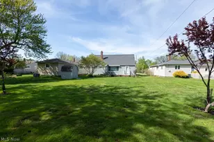 5180 Thornbury Rd, Lyndhurst, OH 44124 - Photo 37