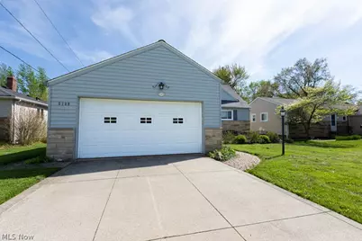 5180 Thornbury Road, Lyndhurst, OH 44124 - Photo 43