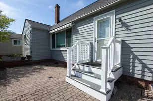 5180 Thornbury Rd, Lyndhurst, OH 44124 - Photo 41