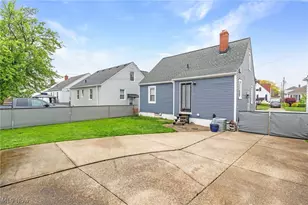 6711 Farnsworth Dr, Parma, OH 44129 - Photo 25