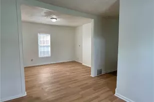 261 Russell Ave, Akron, OH 44311 - Photo 3