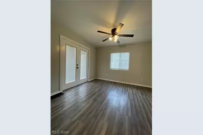 679 W Oregon Avenue, Sebring, OH 44672 - Photo 9