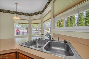 10400 E Ravine View Ct, North Royalton, OH 44133 - Photo 15