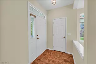 10400 E Ravine View Ct, North Royalton, OH 44133 - Photo 3