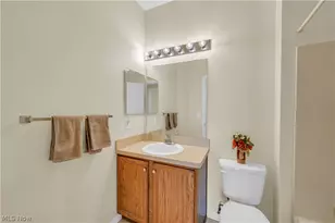 10400 E Ravine View Ct, North Royalton, OH 44133 - Photo 33