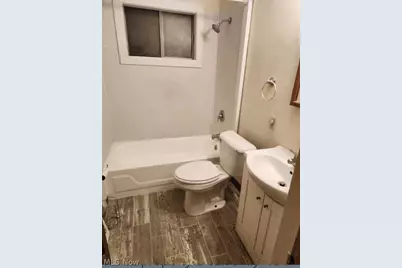 9913 Greenview Avenue, Garfield Heights, OH 44125 - Photo 15